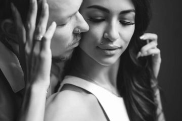 10 Tips on How to be Irresistible to Men